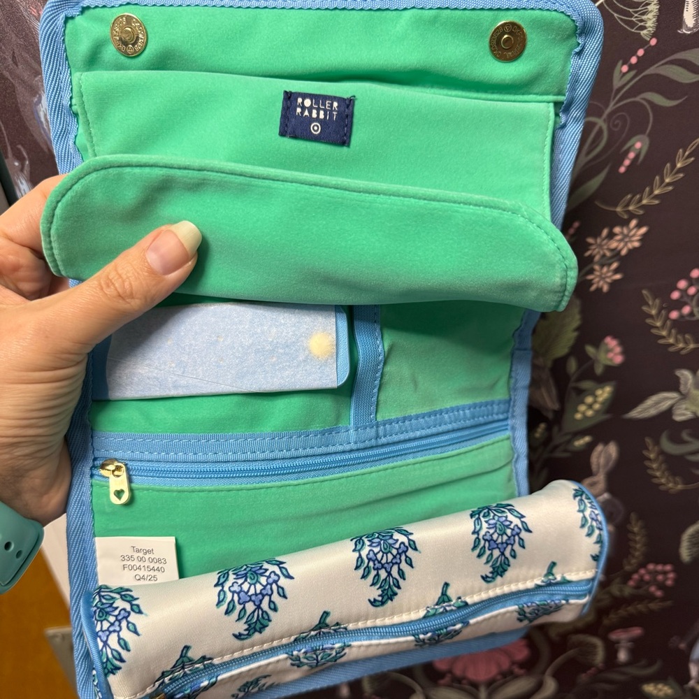 Roller Rabbit x Target Collab Jewelry Roll Up NWT Blue and Green Accessory Bag